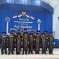Para wisudawan Yakbado 2025 asal Dogiyai berfoto bersama setelah prosesi wisuda STT Berita Hidup Karanganyar, Solo, Kamis (18/6/2025). (Foto: Yakbado)