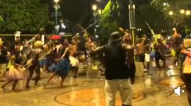 Mahasiswa Lanny Jaya Yogyakarta Gelar Tarian Galang dana di Malioboro pada 14 Juni 2025.