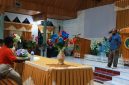 Para pemenang lomba solo rohani Pemuda Kingmi Efata foto bersama usai penyerahan hadiah di Gedung Gereja Efata, Nabire, Papua Tengah.