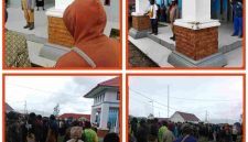 Sejumlah guru honorer Deiyai berkumpul usai pembagian honor, kecewa karena tak menerima hak mereka.
