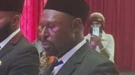 Ranus Hanau saat dilantik di ruangan Aula Sekwan Kabupaten Deiyai, pada Rabu, 15 Juli 2025. 