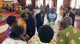 Suasana Pemotongan kue ulang tahun ke 73 oleh beberapa perwakilan yang dipanggil pemandu. 1 Agustus 2025.