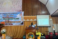 Wakil Bupati Deiyai Ayub Pigome saat menyampaikan sambutan di HUT ke 73 Jemaat Antiokhia wakeitei, pada 1 Agustus 2025.
