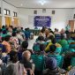 Wakil Bupati Deiyai, Ayub Pigome, bersama Ketua Harian Dekranasda, Ny. Elisabeth Aibekob Goo, saat membuka kegiatan sosialisasi dan pendataan UMKM dan pengrajin OAP di Aula Setda Deiyai, Selasa (5/8/2025).
