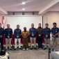 Bupati Deiyai Melkianus Mote bersama Manajer staff PLN Nabire membahas percepatan pemerataan listrik di wilayah pedesaan Kabupaten Deiyai.