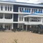 Tampak Depan Rumah Sakit Umum Daerah Kabupaten Paniai Provinsi Papua Tengah. 