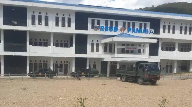 Tampak Depan Rumah Sakit Umum Daerah Kabupaten Paniai Provinsi Papua Tengah. 