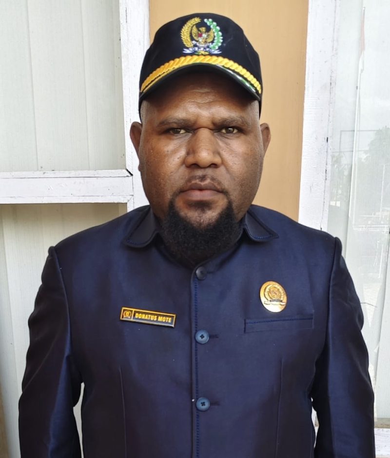 Donatus Mote Anggota DPR Papua Tengah