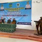 Bupati Deiyai, Melkianus Mote, ST, saat membuka secara resmi Sosialisasi Bulan Imunisasi Anak Sekolah (BIAS) di Aula BKPSDM Deiyai.