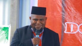 Ketua Fraksi Kelompok Khusus DPR PT, Donatus Mote. 