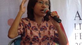 Almarhumah Aprila Wayar, sosok cerdas dan tegas yang tak gentar menyuarakan kebenaran dan ketidakadilan.