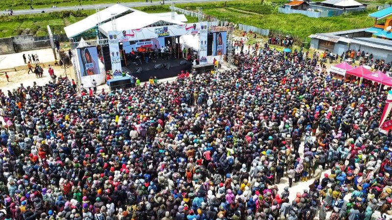 Situasi Konser di Lapangan Karel Gobai Pada 4 Oktober 2025.