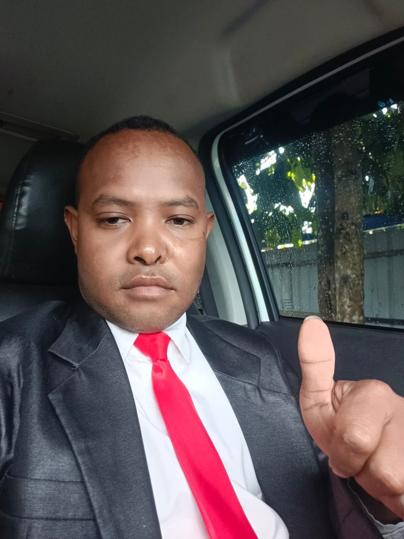 Aleks Pigai, S. Pd., M. Pd Kelapa Dinas Pertanian Kabupaten Deiyai. 