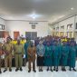 Foto bersama Bupati, Asisten II, Kepala Dinas DPMK, Kepala Dinas Pemberdayaan perempuan, Tim TP PKK, dan peserta pelatihan Posyandu. Selasa, 7/10/2025