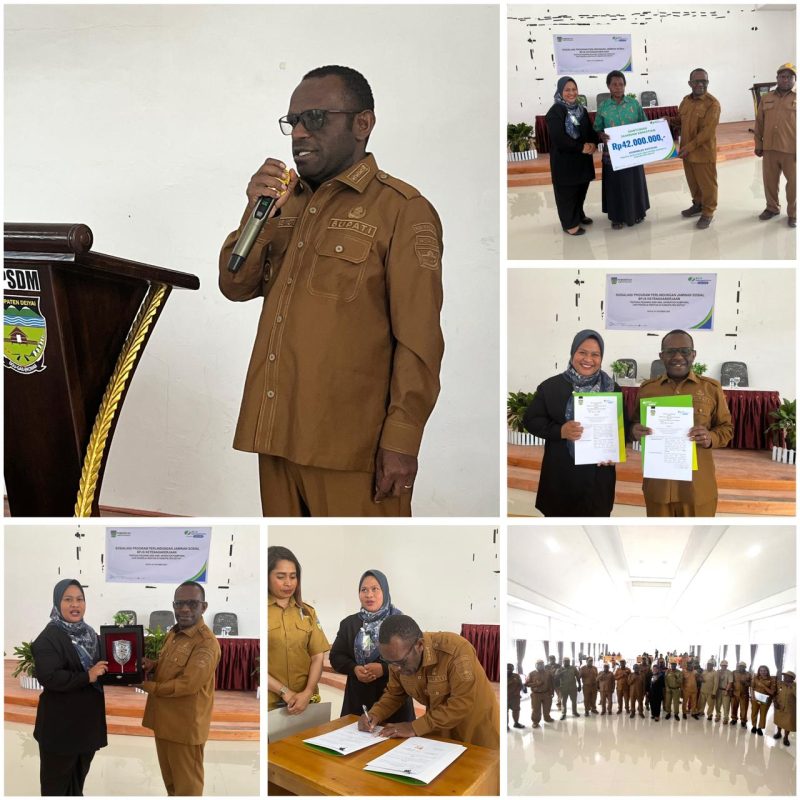 Bupati Deiyai, Melkianus Mote (tengah), didampingi oleh Kepala BPJS Ketenagakerjaan Cabang Nabire, Mustika (kanan), saat acara Sosialisasi Program Jaminan Sosial dan penandatanganan kerja sama antara Pemkab Deiyai dan BPJS Ketenagakerjaan.