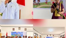 Bupati Deiyai, Melkianus Mote (tengah), didampingi Ketua Umum Bunda PAUD Kabupaten Deiyai, Ny. Fransina Rumbiak Mote, S.KM (kanan), saat acara pelantikan Pokja Bunda PAUD periode 2025-2030 di Setda Deiyai, Rabu (8/10/2025). 