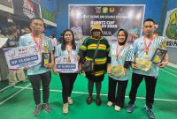 JUARA! Deiyai membawa pulang dua gelar dari Turnamen Badminton Bupati Paniai Cup 4 Open.