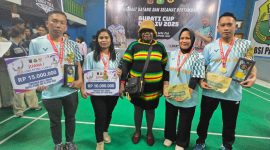 JUARA! Deiyai membawa pulang dua gelar dari Turnamen Badminton Bupati Paniai Cup 4 Open.