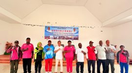 Foto bersama Bupati, Asisten II, Kepala Dinas Sosial, Kepala OPD Kominfo, Kepala INSPEKTORAT, BPS, BPJS kepala bidang Dinas sosial usai pembukaan acara sosialisasi pada 24/10/2025.