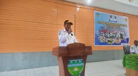 Asisten II Setda Kabupaten Deiyai Bidang Perekonomian dan Pembangunan, Mesak Pakage, S.Sos, membuka Pelatihan Petani dan Pelaku Agribisnis Ternak di Aula Sekwan (8/10).