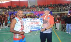 Mimika Raih Gelar Juara, Raimon Bobii dari Paniai Dinobatkan Toser Terbaik