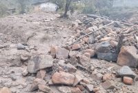 Kondisi pilu Gereja Antiokia Kegata di Dogiyai pasca dihantam longsoran batu dan tanah pada Jumat (7/11/2025).