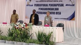 Kepala DPMK Ferdinant Pakage, Sekda Ambrosius Eria dan Perwakilan BIG Jakarta. 