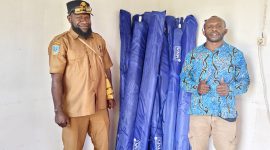 Ketua APINDO Hendrikus Mote, S. Ab Bersama Kepala Bidang perdagangan Yeron Agapa, ST