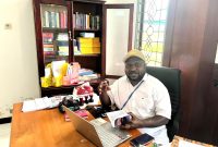 Kepala Bagian Hukum, Yeheskiel B. Kotouki, S.H., M.H., saat menyampaikan materi Pendidikan Dasar HAM dalam rangka peringatan Hari HAM Sedunia di Deiyai.