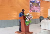 Kepala Dinas Tenaga kerja saat menyampaikan sambutan dalam kegiatan sosialisasi pada Rabu, 17/12/2025. 