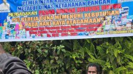 Spanduk pengumuman pasar Murah 