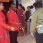 Bupati Deiyai, Bapak Melkianus Mote, ST didampingi Ibu, menyambut hangat kunjungan Forkopimda, para tokoh, dan seluruh elemen masyarakat dalam acara Open House Natal di Kediaman, Kamis (25/12).