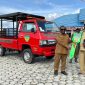 Bupati Deiyai, Melkianus Mote, ST, secara resmi menyerahkan kendaraan operasional baru kepada Dinas Lingkungan Hidup (DLH) untuk memperkuat armada kebersihan di wilayah kita.