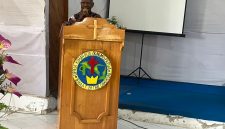 Mewakili Bupati Deiyai, Asisten II Mesak Pakage, S.E., menghadiri pembukaan Rapat Kerja ke-IV Gereja Kingmi Klasis Tigi Utara di Gereja Bethel Gakokebo, Jumat (16/1).