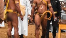 Mengenakan busana adat khas Suku Mee, Bupati Paniai Yampit Nawipa hadir langsung menutup MuspasMee ke-VIII di Paroki Kristus Jaya, Komopa.