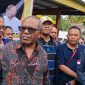 Ketua PGGPT Papua Tengah, Pdt. Dr. Yance Nawipa, M.Th, saat memberikan keterangan pers terkait urgensi penyelesaian tapal batas Kabupaten Deiyai dan Mimika di Nabire, Rabu (11/2).