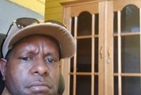 Ernes Kotouki, SE sebagai Ketua Tim Penanganan dan Harmonisasi Konflik Distrik Kapiraya di Deiyai, Jumat (13/2).