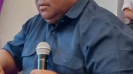 Wakil Ketua IV DPR Papua Tengah, John NR Gobai, saat memberikan keterangan terkait urgensi keterlibatan Pemerintah Daerah dalam perpanjangan IUPK Freeport sesuai amanat UU Otsus Papua, Senin (23/2/2026).