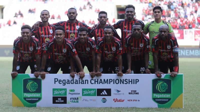 Persipura Jayapura sukses mengamankan kemenangan telak 4-1 atas Barito Putera di hadapan pendukung sendiri, Stadion Lukas Enembe.
