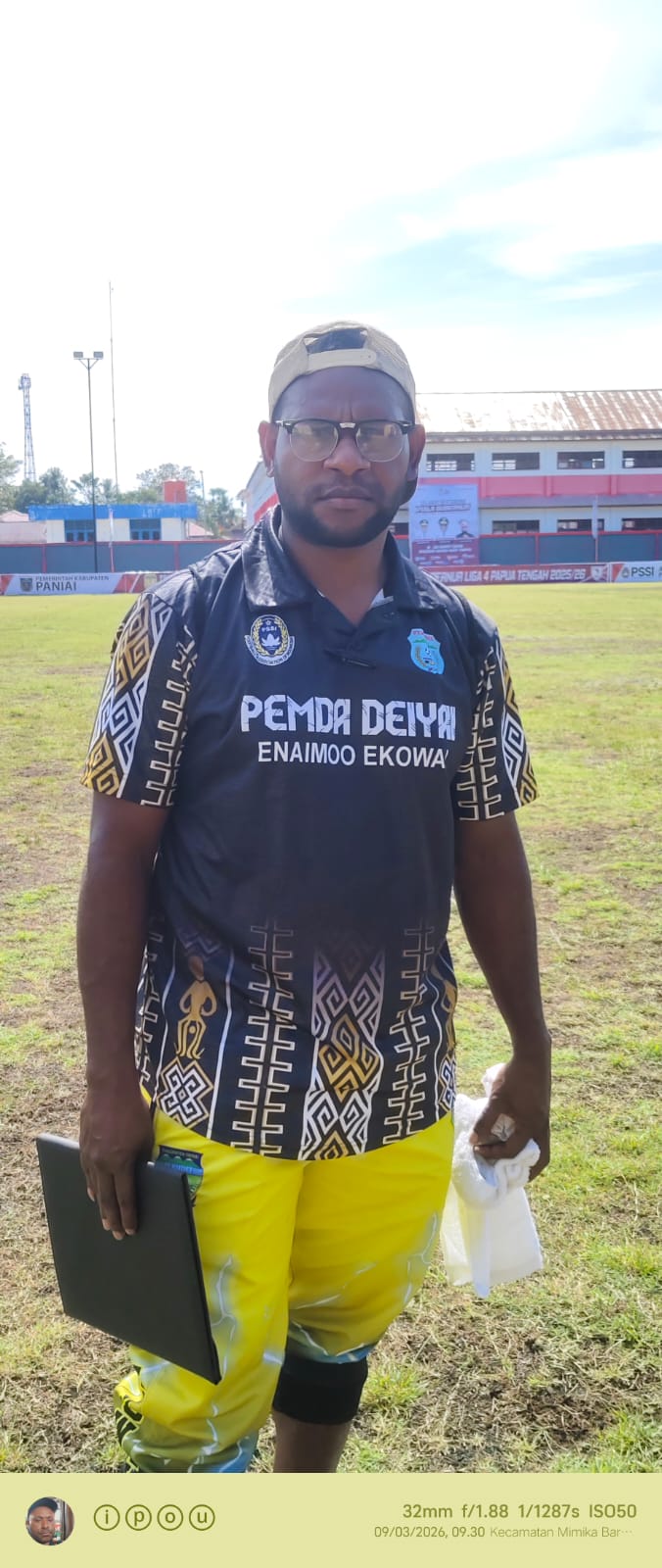 Lafri Pakage Asisten pelatih Persidei Deiyai