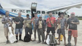 Tim Harmonisasi Konflik Kapiraya Kabupaten Deiyai usai melaksanakan tugas pendataan dan dialog bersama masyarakat terkait konflik batas tanah adat Mee–Kamoro, kembali ke Waghete dalam keadaan sehat.