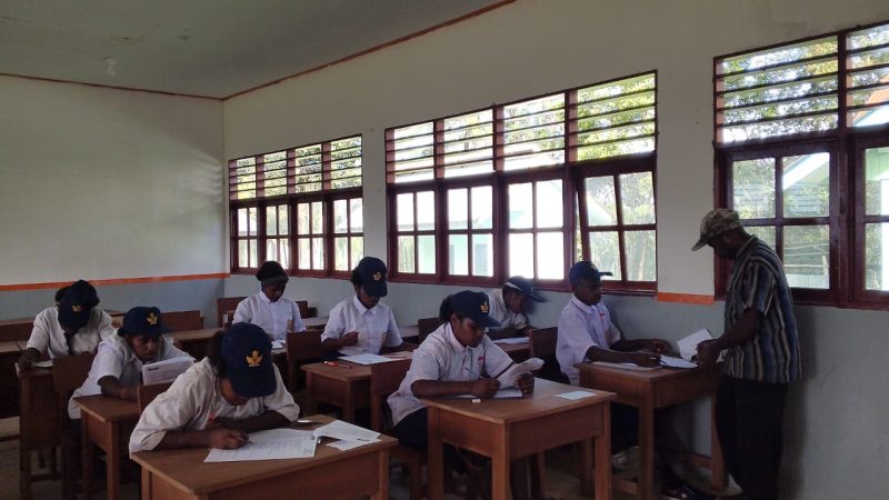 Suasana Ujian Nasional SMP YPPI Bomou 22/4/2026 