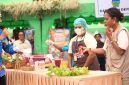 Perwakilan Perekda Setda Deiyai, Elisabeth Helena Aibekop pada saat Cooking Live.