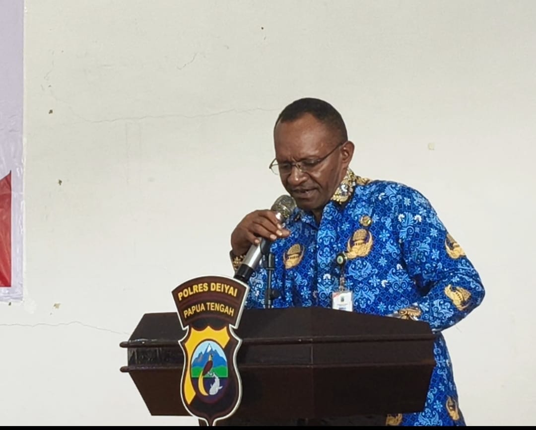 Sekretaris Daerah Ambrosius Eria, S.Pd mewakili bupati menghadiri kegiatan Anev Harkamtibmas yang diselenggarakan polres Deiyai di Aula BKD, Kamis, 9/7/2026.