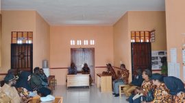 Tim Dinas Koperasi UKM Bidang Perindustrian Provinsi Papua Tengah saat melakukan pendataan tenaga kerja industri dan kunjungan kerja di Kantor Dinas Perindustrian dan Perdagangan (Disperindag) Kabupaten Deiyai, Selasa (14/7/2026).
