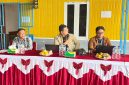 Narasumber Saat menyampaikan Sosialisasi Pemanfaatan Teknologi Artificial Intelligence (AI) di Kantor BPKAD Kabupaten Deiyai, Waghete, Jumat (31/7/2026).