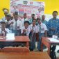 Peserta Lomba Cerdas Cermat tingkat SMA/SMK mengikuti perlombaan dalam rangka HUT ke-81 Kemerdekaan Republik Indonesia di Kantor Dinas Pendidikan Kabupaten Deiyai, Kamis (6/8/2026). SMAK Aweidabi berhasil meraih Juara I dalam ajang tersebut.