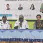 Simson Rabi Mote, S.KM didampingi kepala bidang P2P dan Ketua Pikat saat membuka Pelatihan Mikroskopis Malaria bagi ATM di Aula Pertemuan Dinkes, Rabu, 2/9/2026 (Doc.SB) 