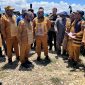 Gubernur Papua Tengah Meki Fritz Nawipa bersama Bupati Deiyai Melkianus Mote dan Wakil Bupati Ayub Pigome saat mengunjungi kawasan rencana pembangunan Kingmi Center Deiyai di Epadoutou, Bomou, Distrik Tigi, Selasa (8/9/2026).